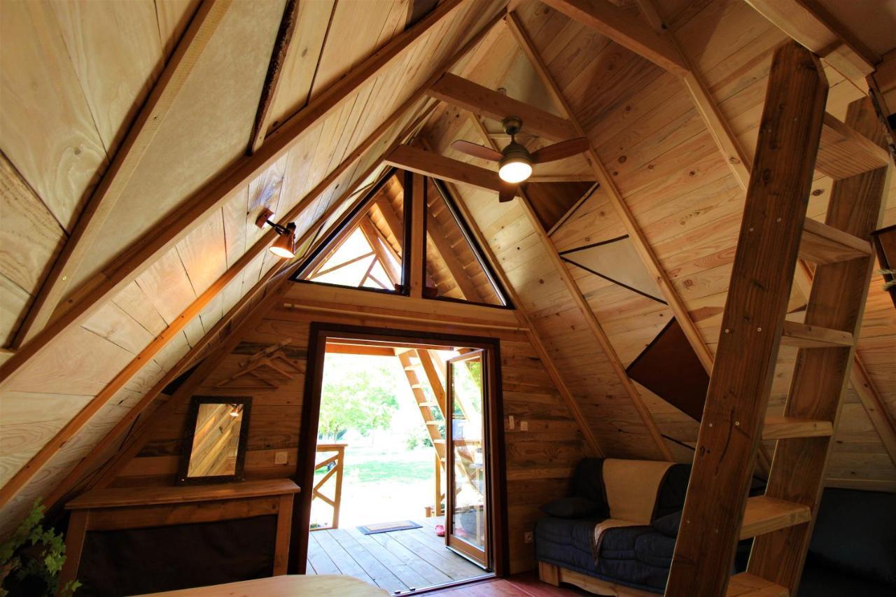 Habitat Createur - Hebergements Insolites Au Camping Municipal "Les Ecureuils" Recoubeau-Jansac Exterior photo